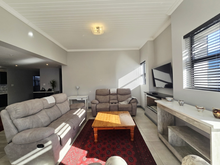 3 Bedroom Property for Sale in Blue Mountain Village Western Cape